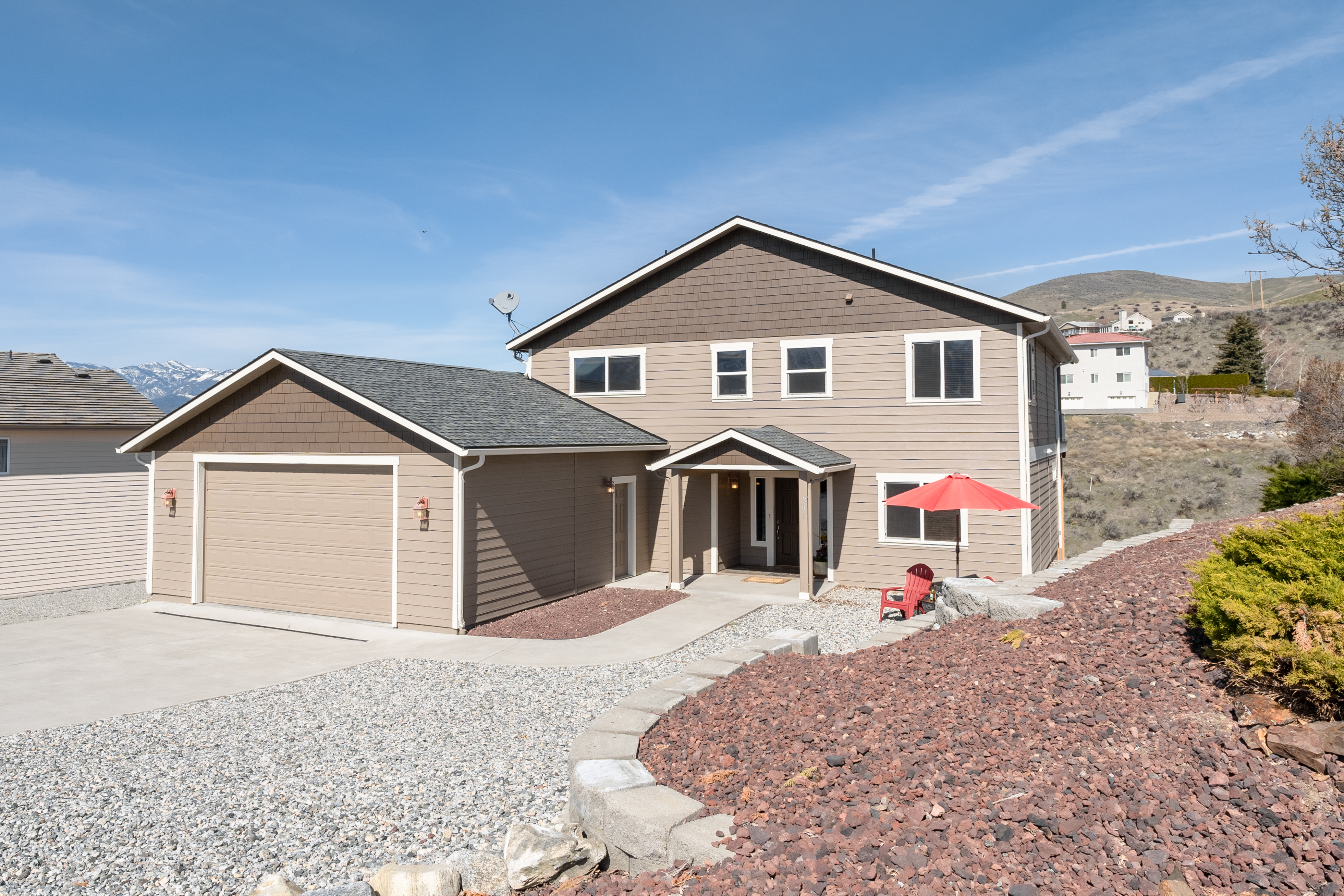 Chelan Hills Home for Sale